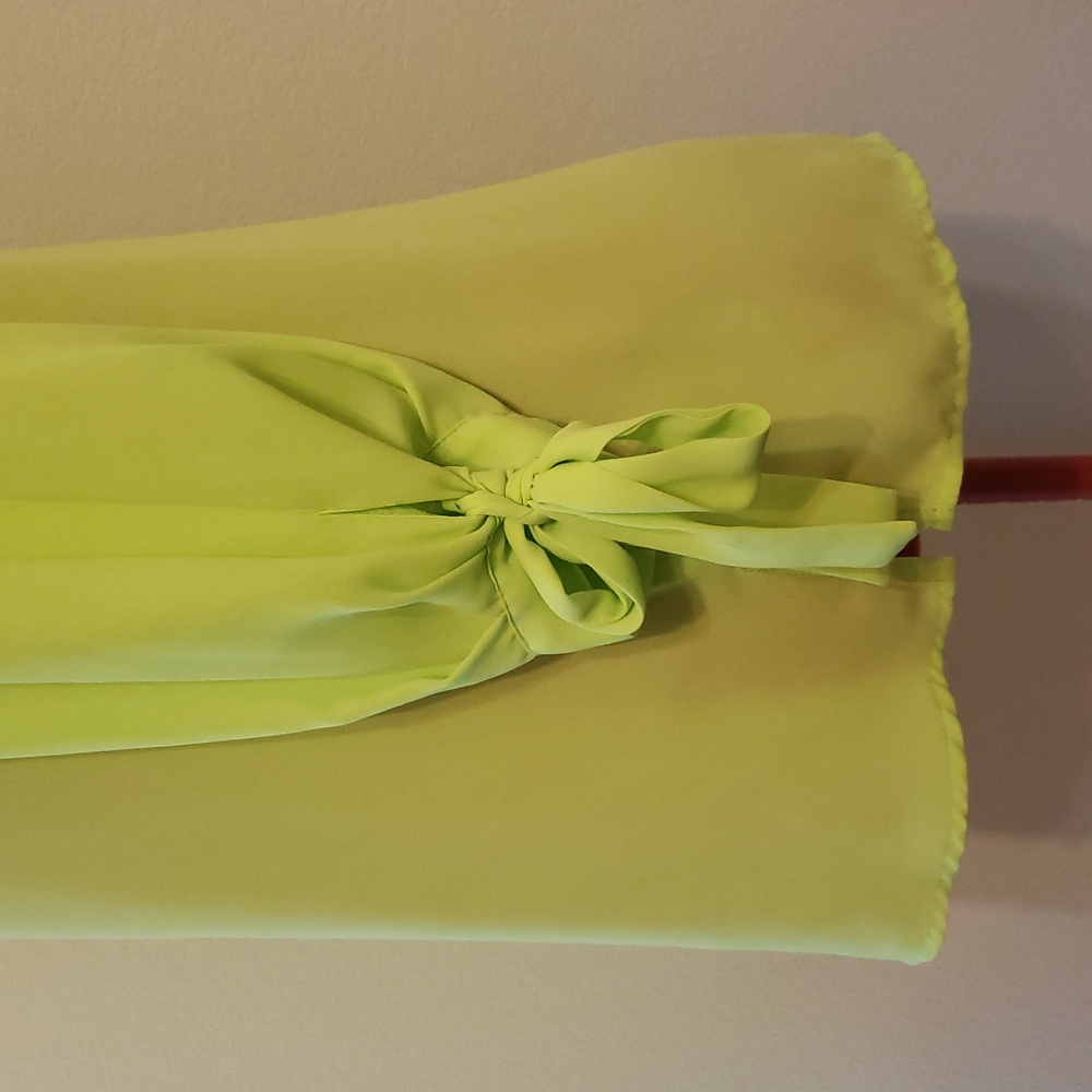 Neon top - Picture 2 of 6
